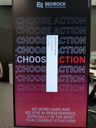 Un écran d'affichage avec un message d'erreur à la verticale